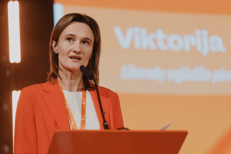 2025_09_20_Liberalai_Pirmos-12