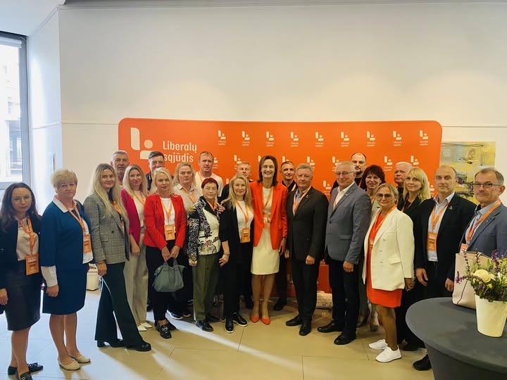 LS suvažiavimo delegatai su Viktorija