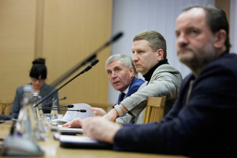 094613721-763aa594-9c9c-45cf-bc57-857fa541b763