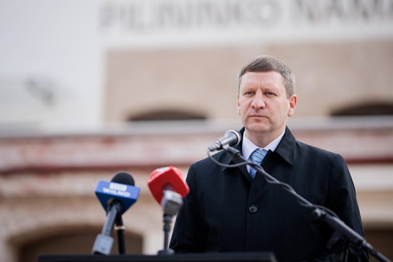 2327810-438271-1287x836